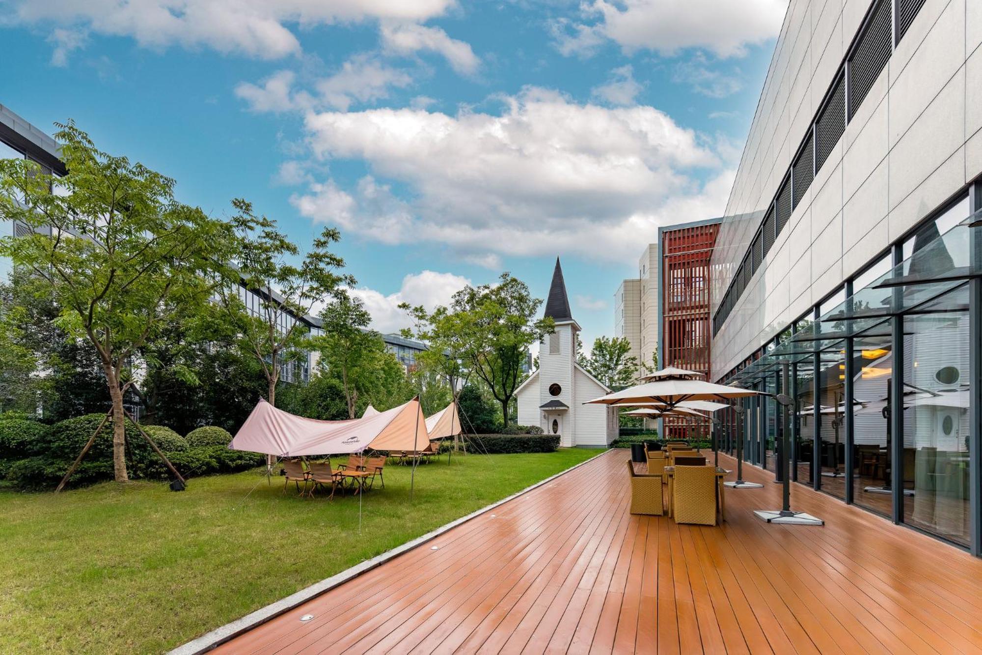 Holiday Inn Wuxi Taihu New City By Ihg Buitenkant foto